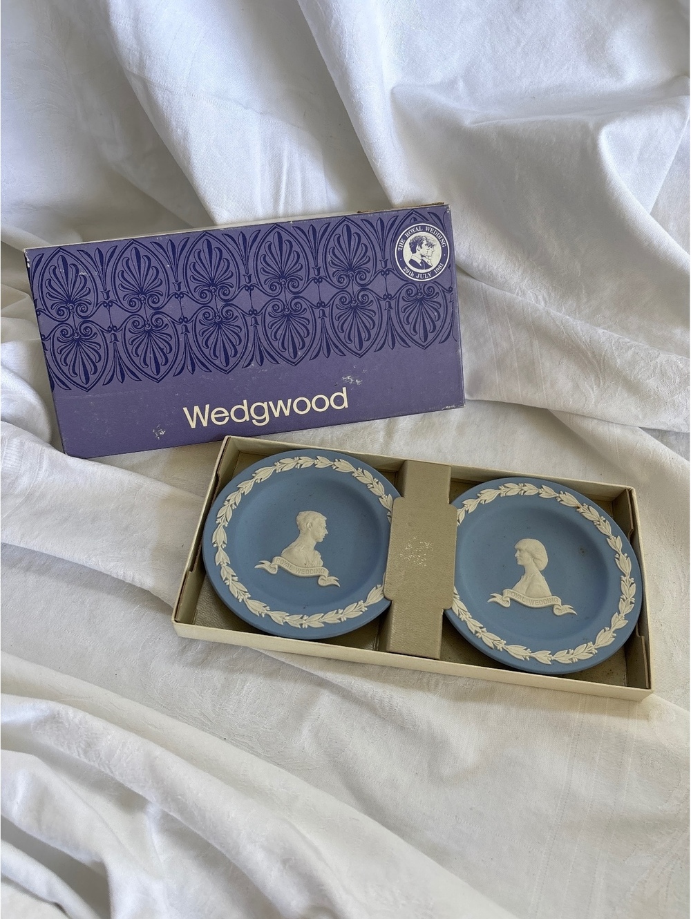 Wedgwood princess Diana Royal Wedding 1981 Blue Jasperware Pair Round Trays